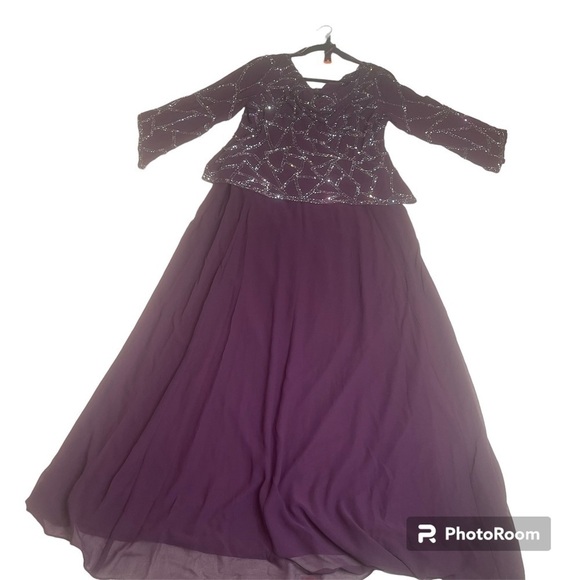 J Kara women’s three quarter sleeve Hand made beaded dress color Wine Size 14 - Picture 13 of 13